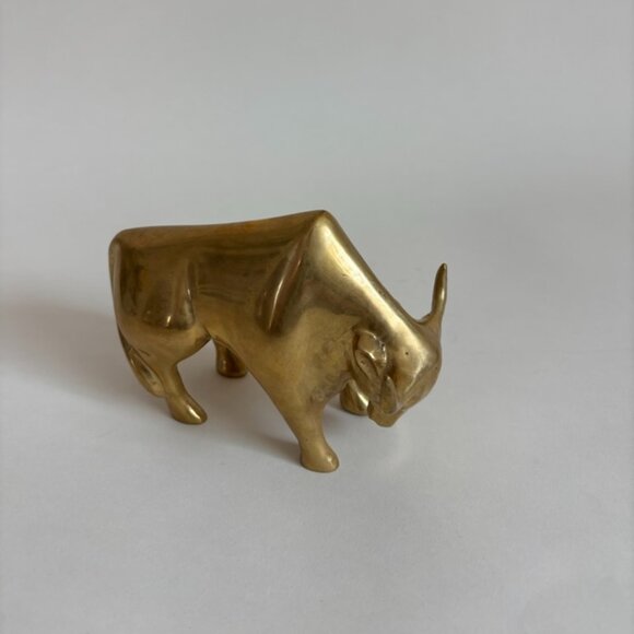Vintage Solid Brass Bull Figurine – Heavy Mid-Century Desk or Shelf Decor - Picture 5 of 5